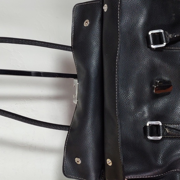 Pebbled Faux Leather Bag - Picture 8 of 10
